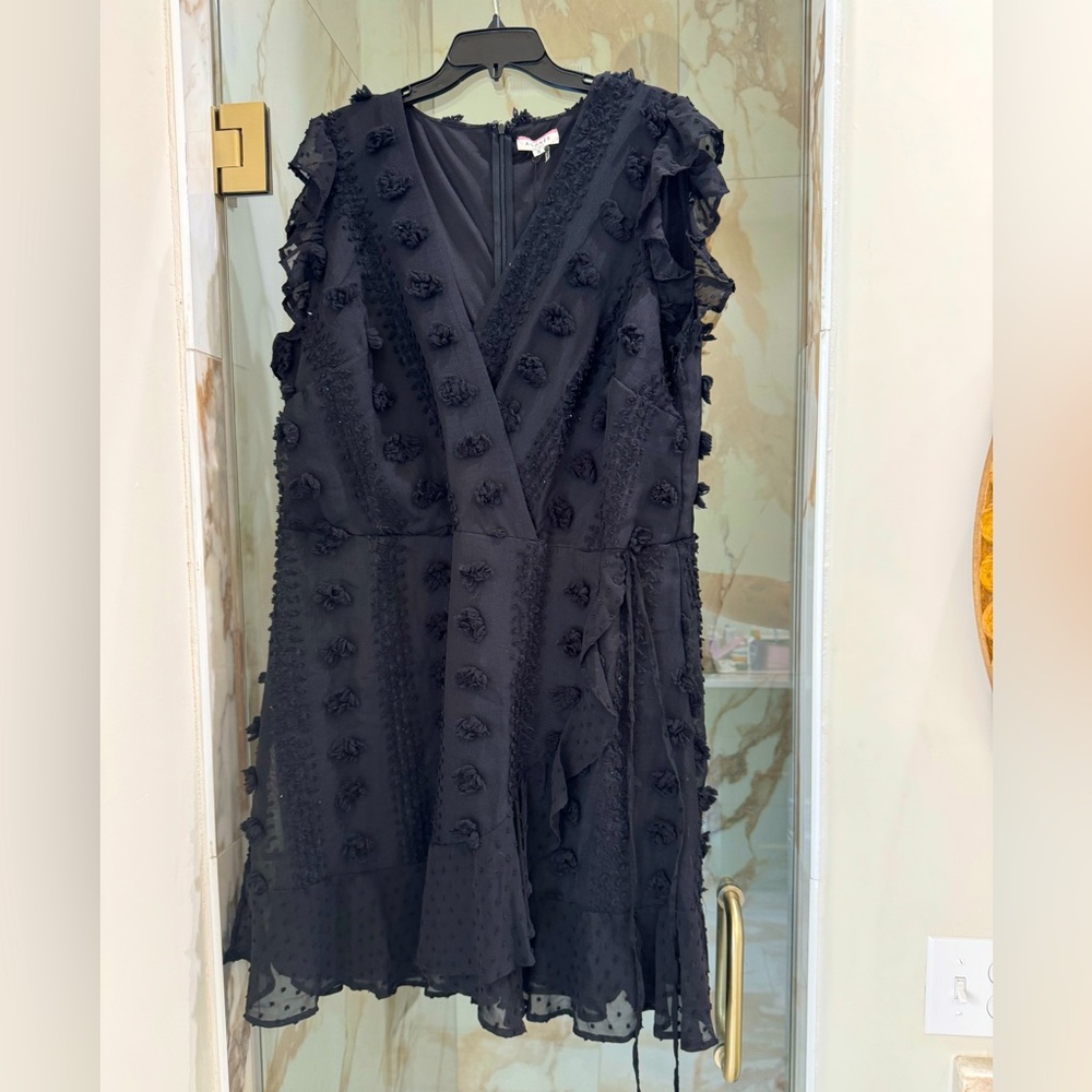 Andrée by unit Black midi dress.